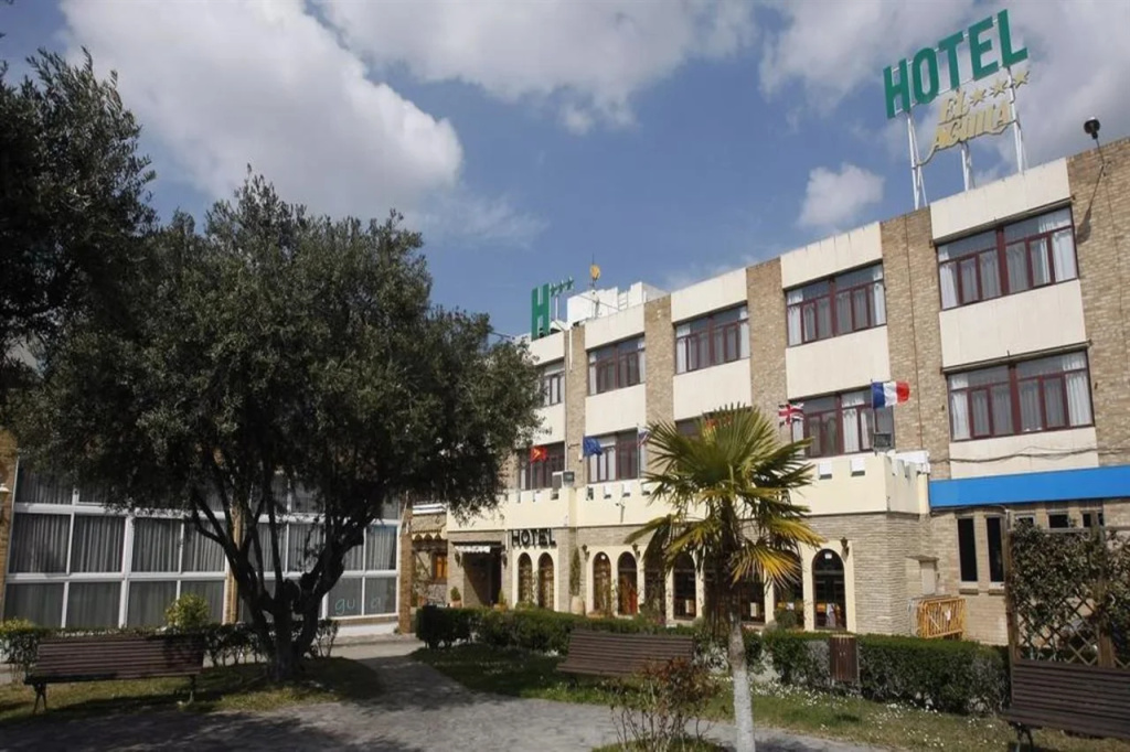 El Aguila Hotel