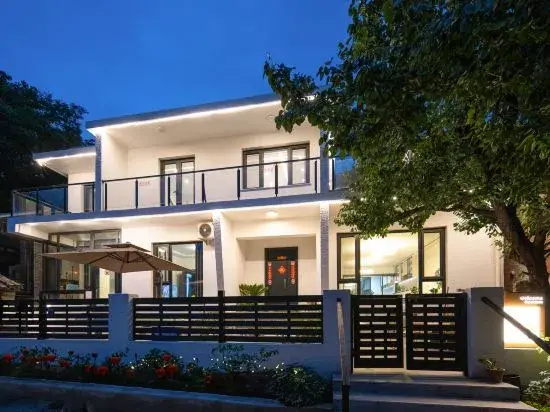 Enjoy Freedom Guesthouse (Mutianyu Great Wall Store)