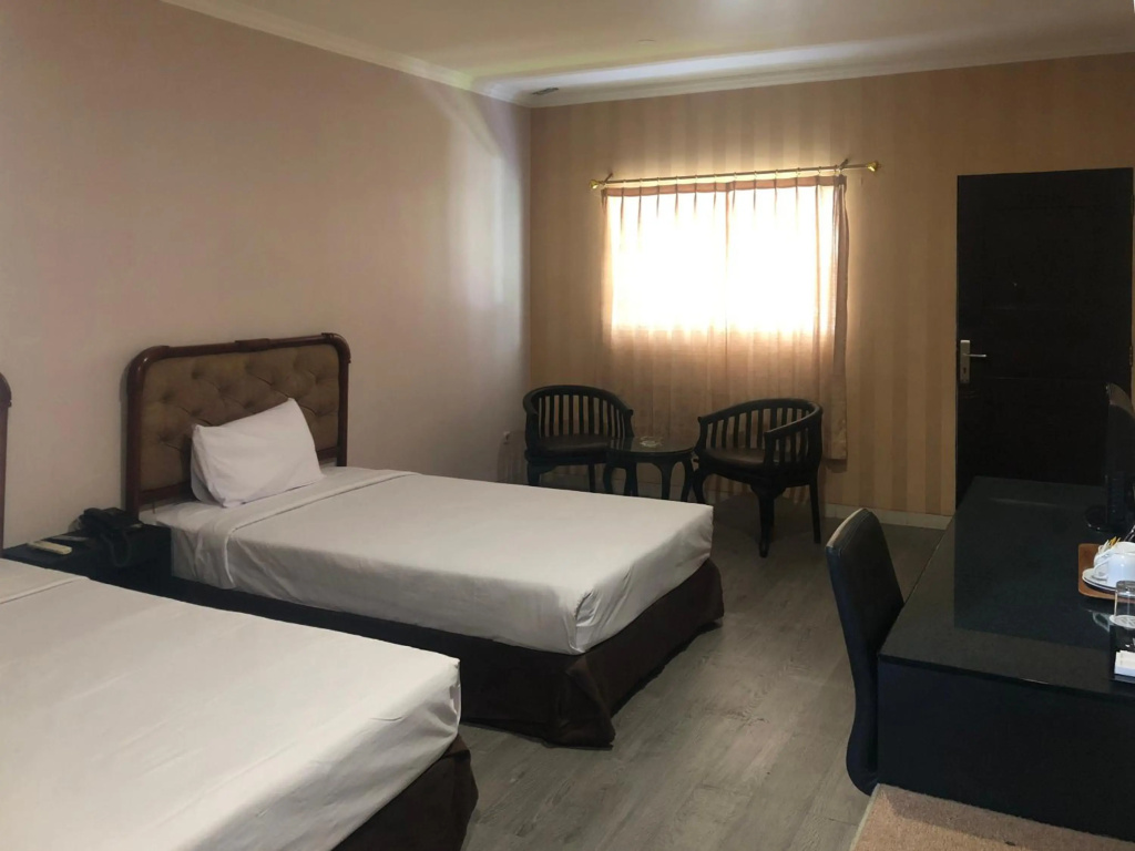 Hotel Sinar 3 — 4