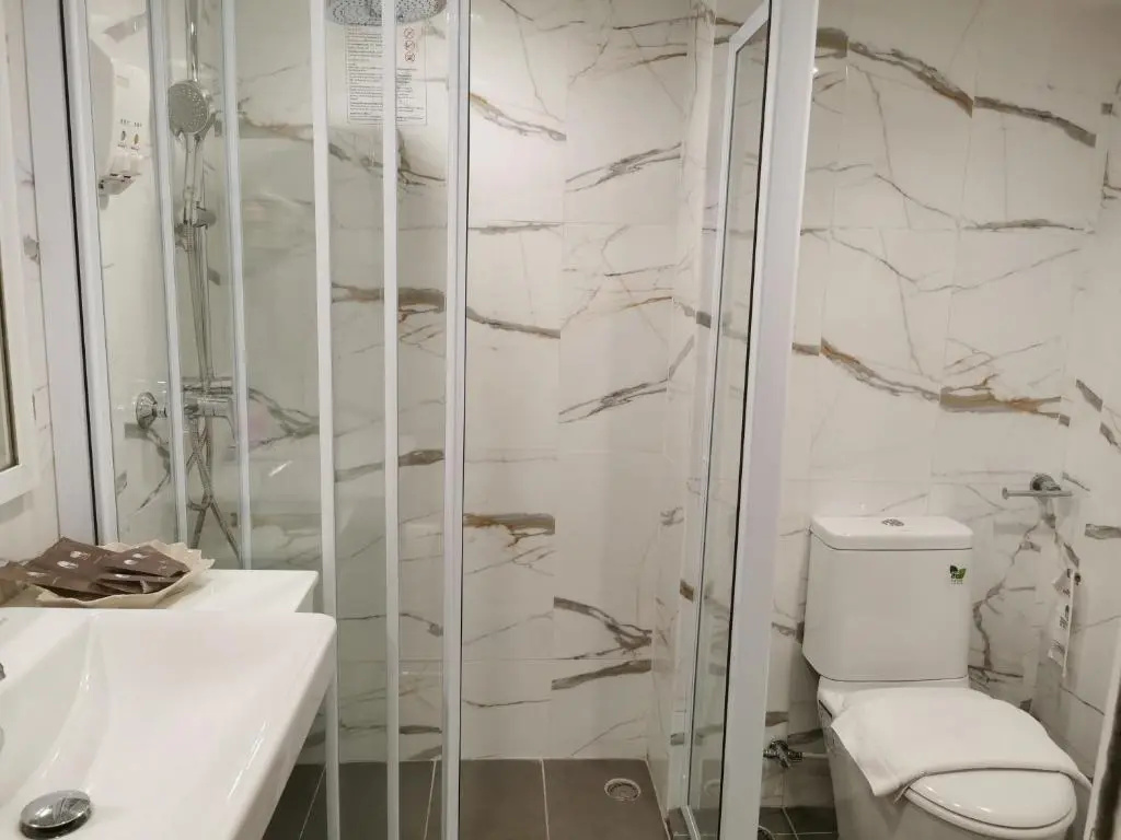 Sakol Hotel - Chambres