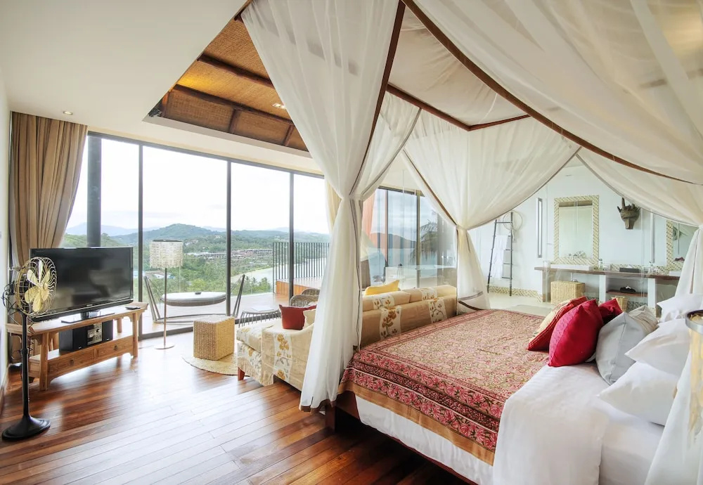 Cape Absolute Suite