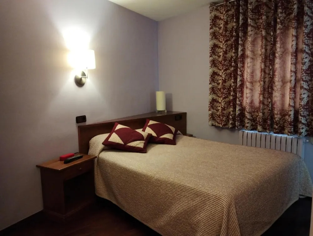 Standard Single room with courtyard view