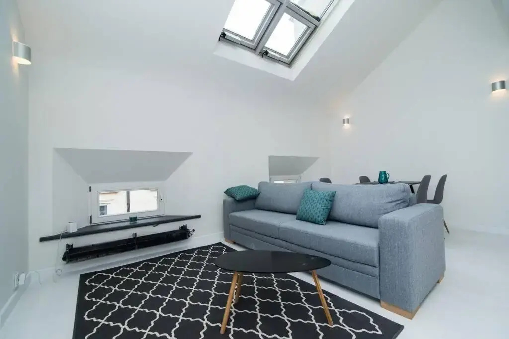Old Town 1 Bedroom Oasis with AC and Double Shower