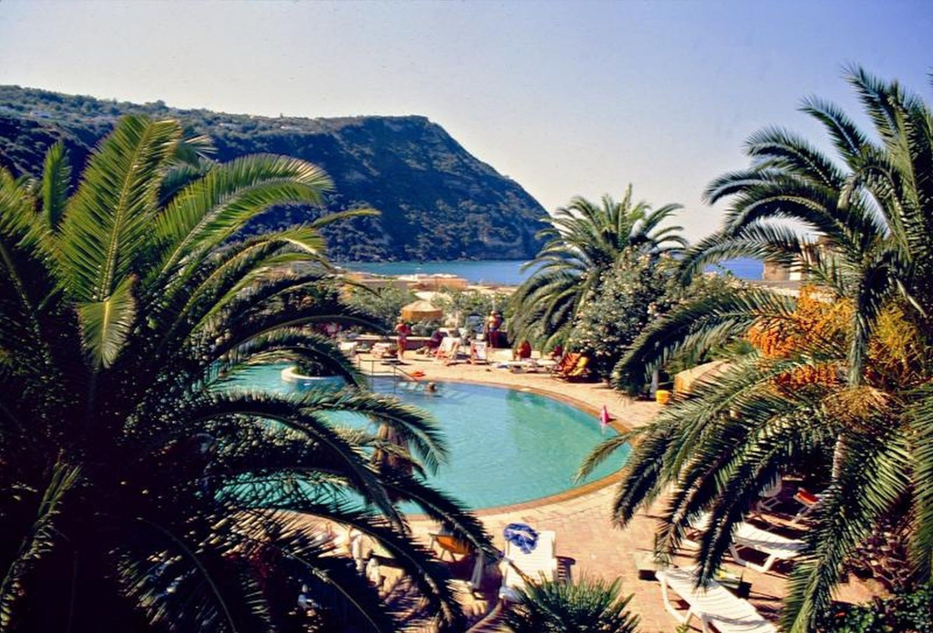 Beach & Waterfront
