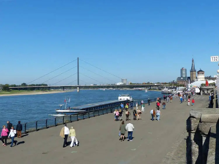 Beach & Waterfront