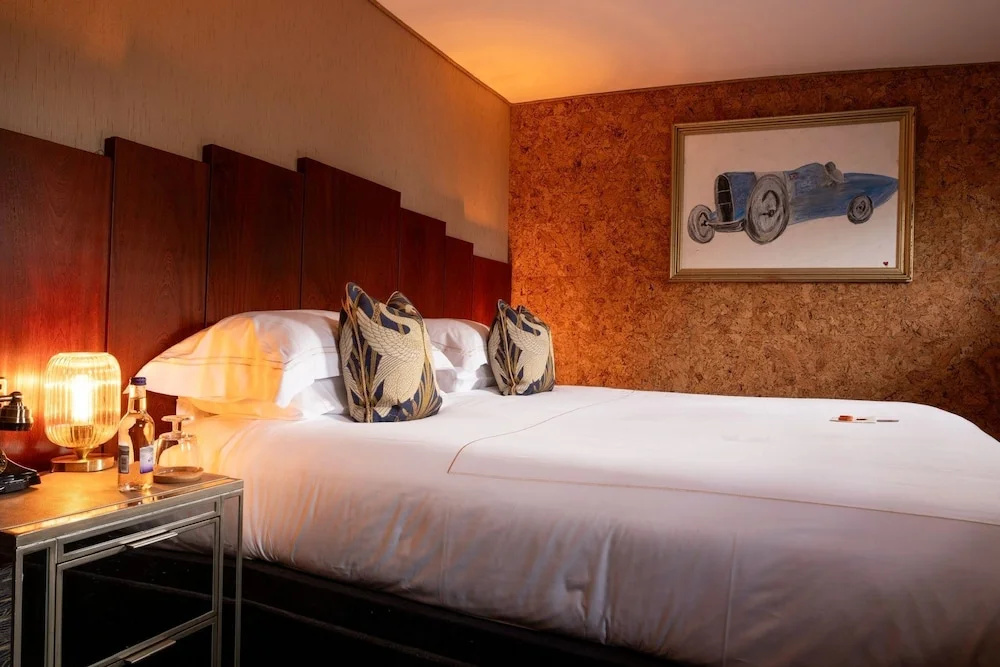 Superior room