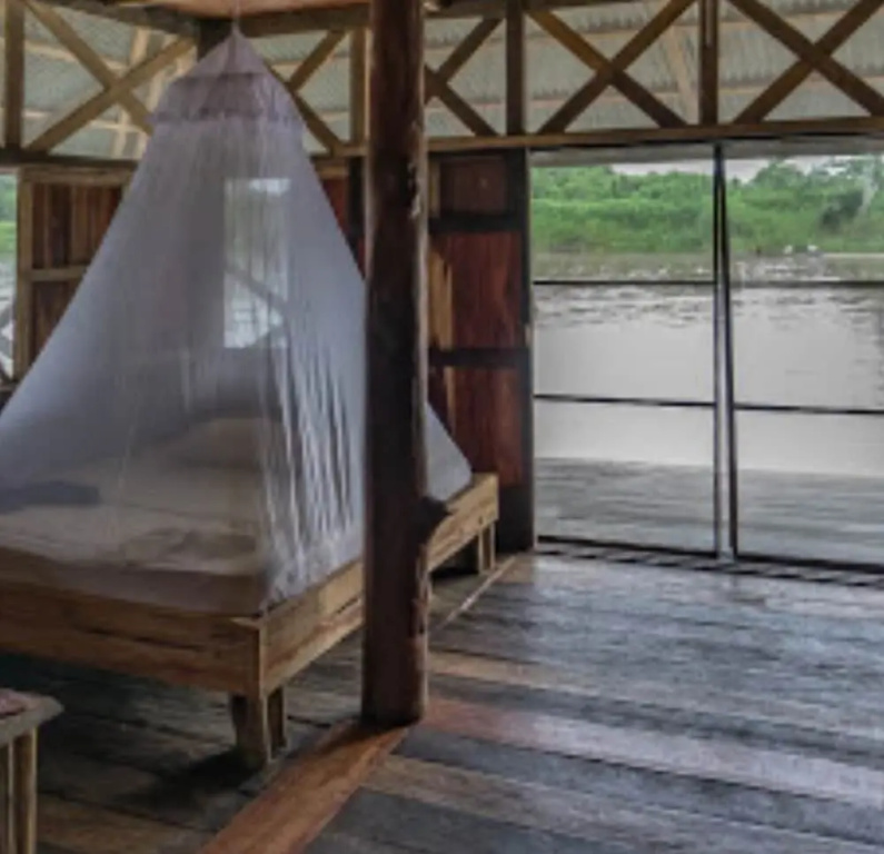 Kurupira Cabana Flotante Amazonas
