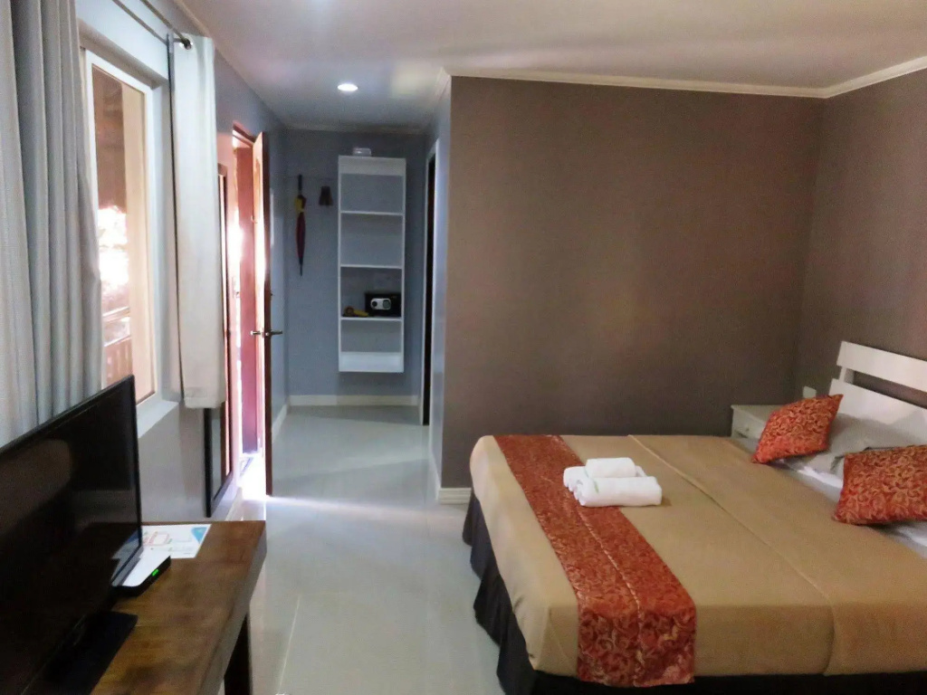 Kav's Beach Resort