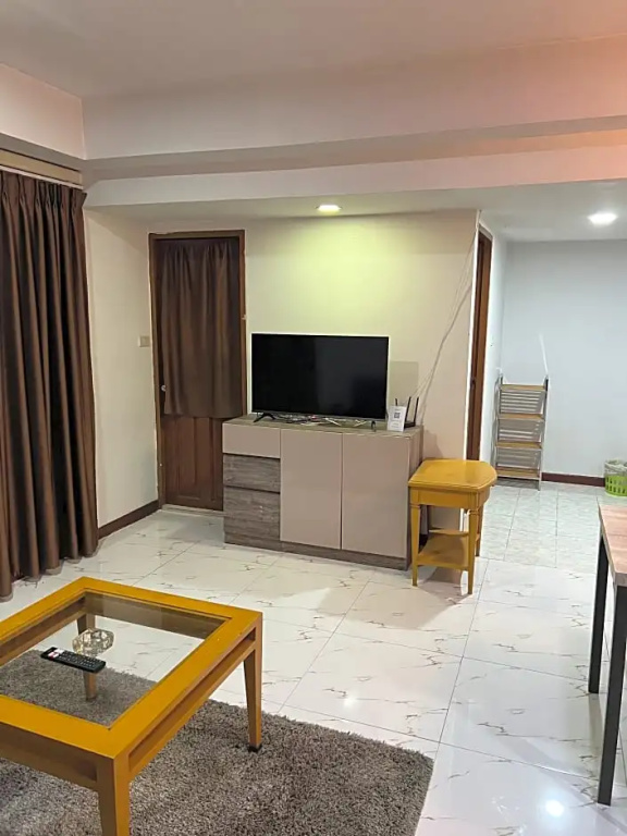 1 Bedroom Suite with pool view