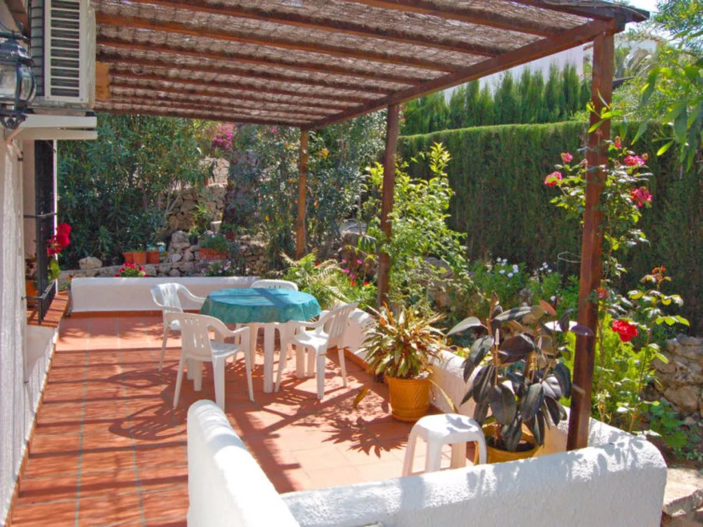 House Isabel Falcone