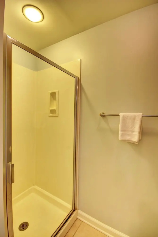 Margate Tower 2401 4br 3 Ba Direct Oceanfront 4 Bedroom Condo by RedAwning - Chambres