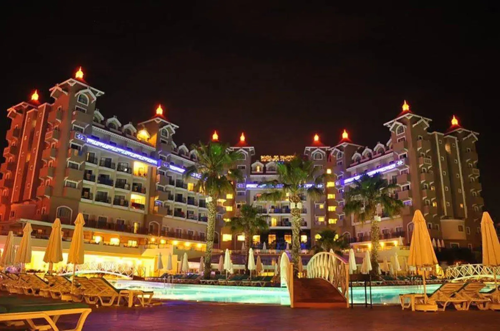 Hotel photo 12