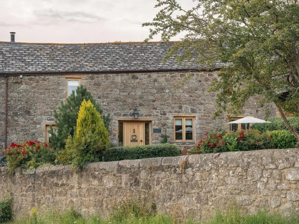 May Blossom Barn