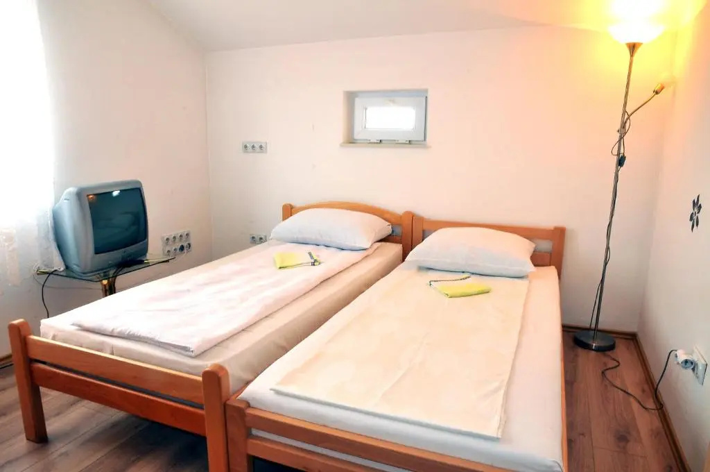 Standard Double room (twin beds)