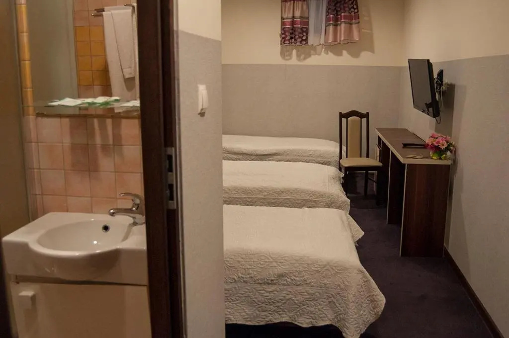 Economy room