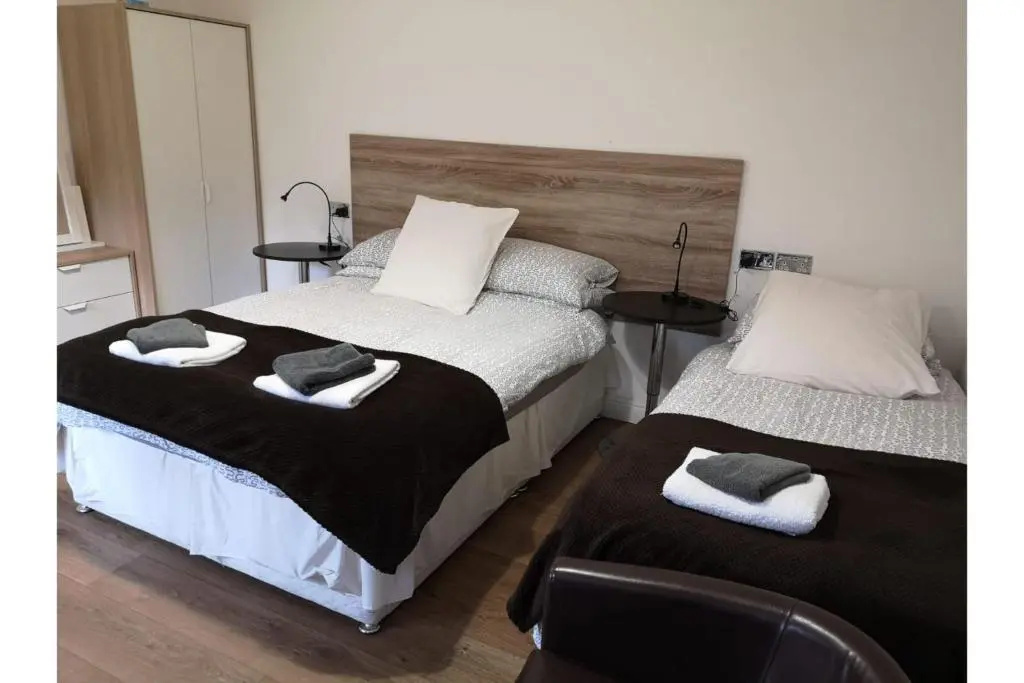 Standard Triple room