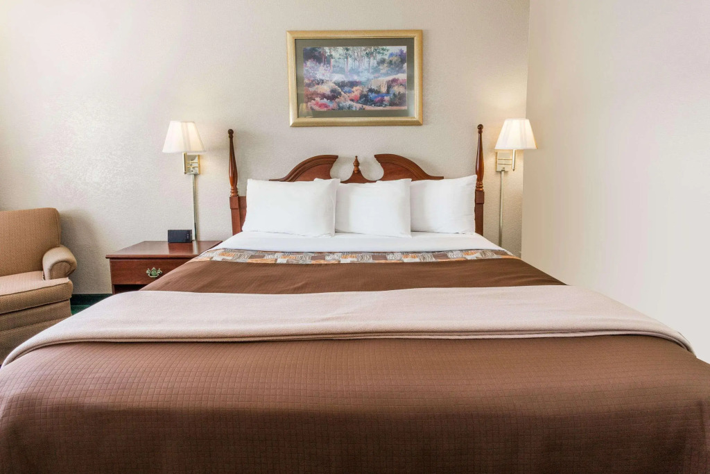 Knights Inn Peru - фото 3