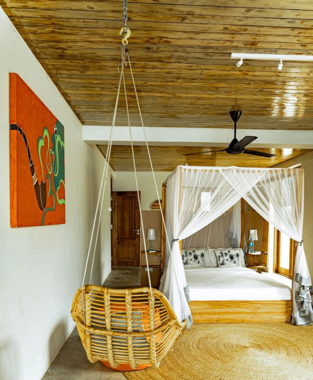 Double Family Cottage (full double bed)
