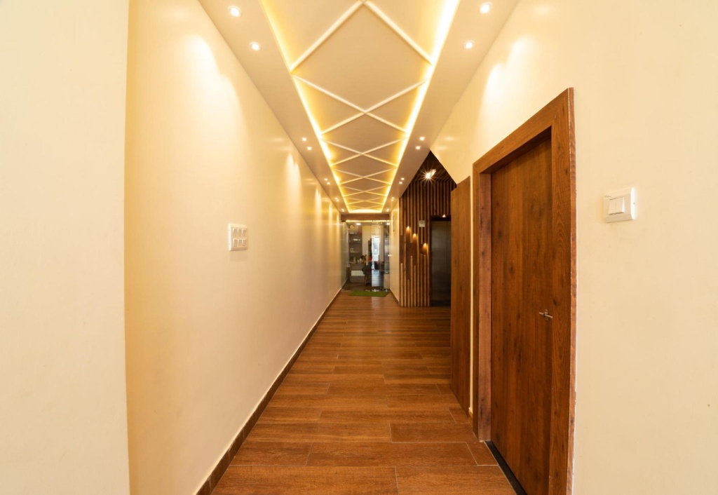 Hotel Aishwarya And Restaurant