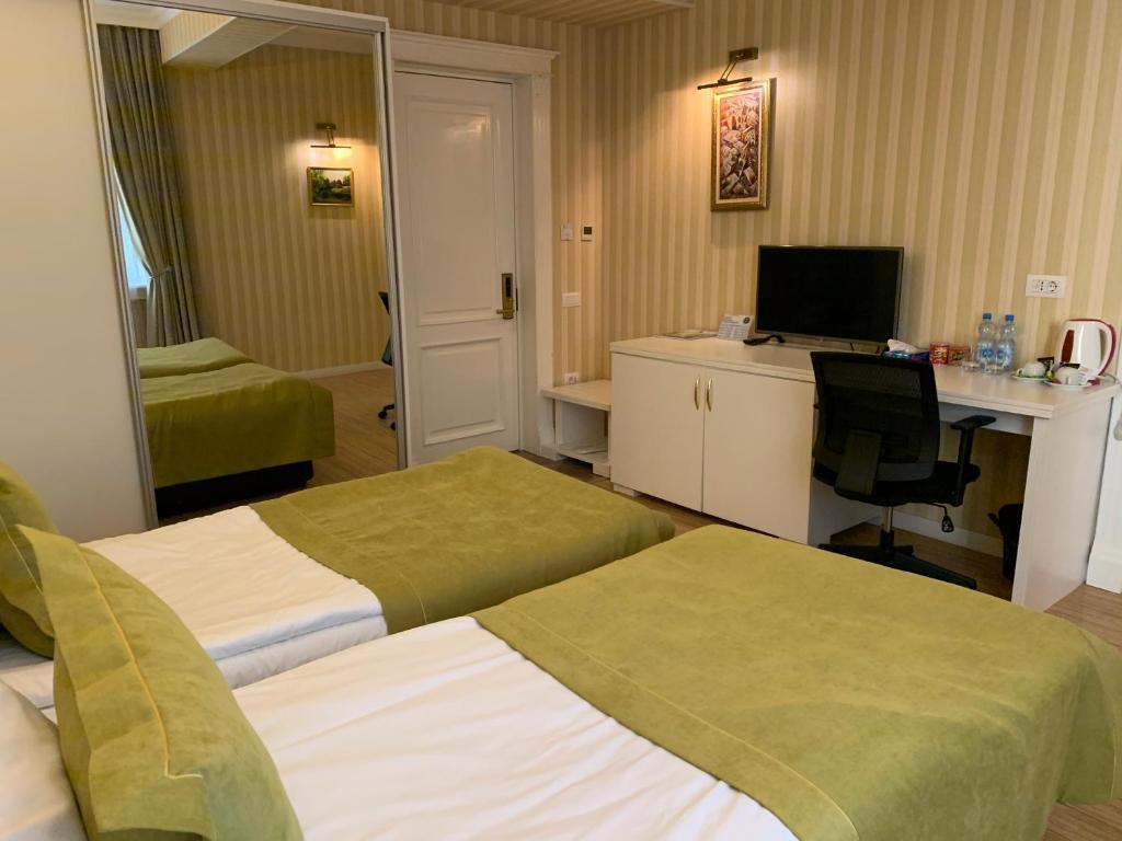 Old Street boutique hotel by null