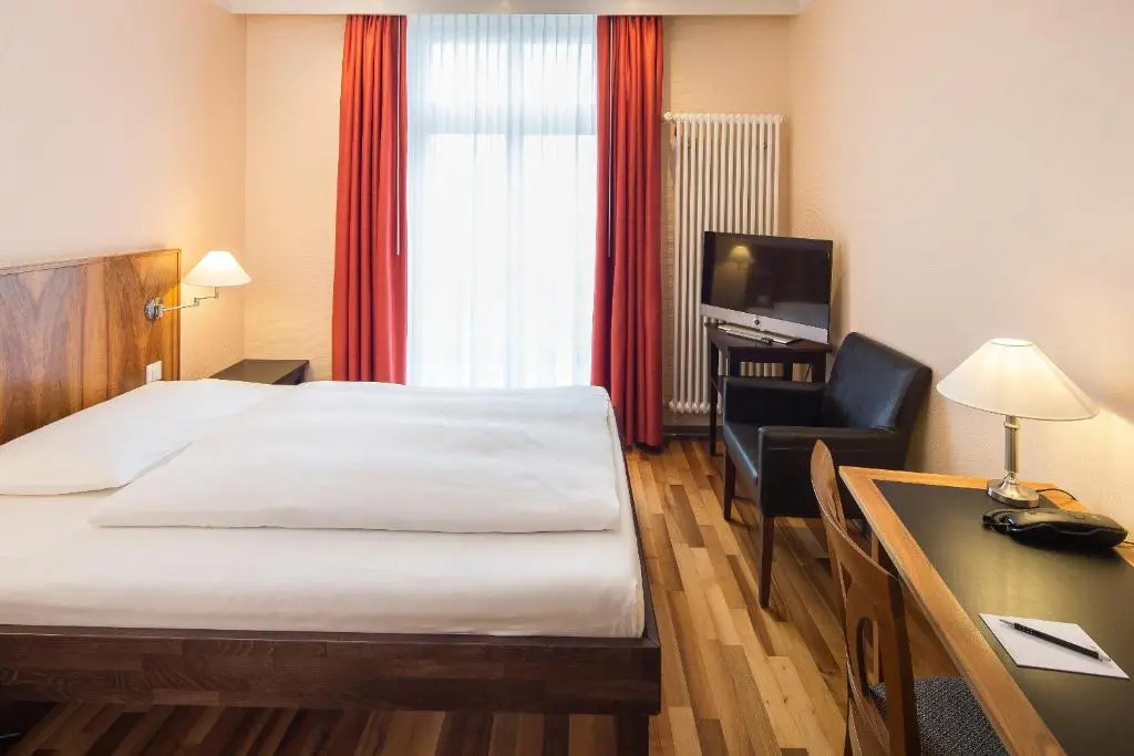 Hotel Schweizerhof Basel - Chambres