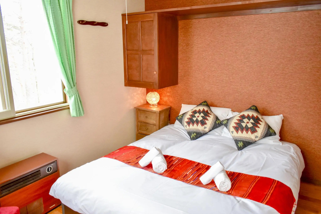 Standard Double room (full double bed)
