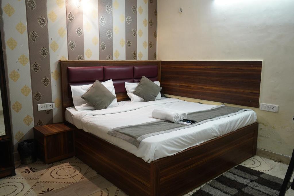 Hotel Quadis Sector 15 Noida image