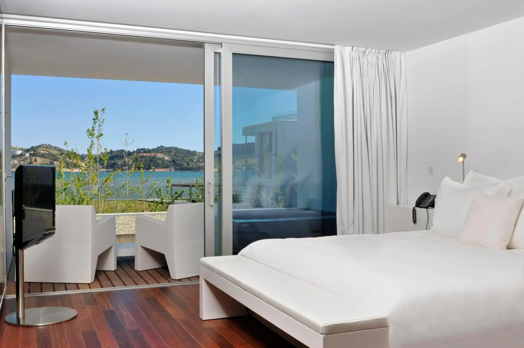 Altis Belem Hotel & Spa, a Member of Design Hotels - фото 9