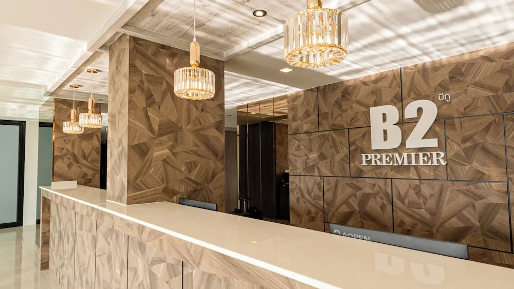 Lobby & Reception