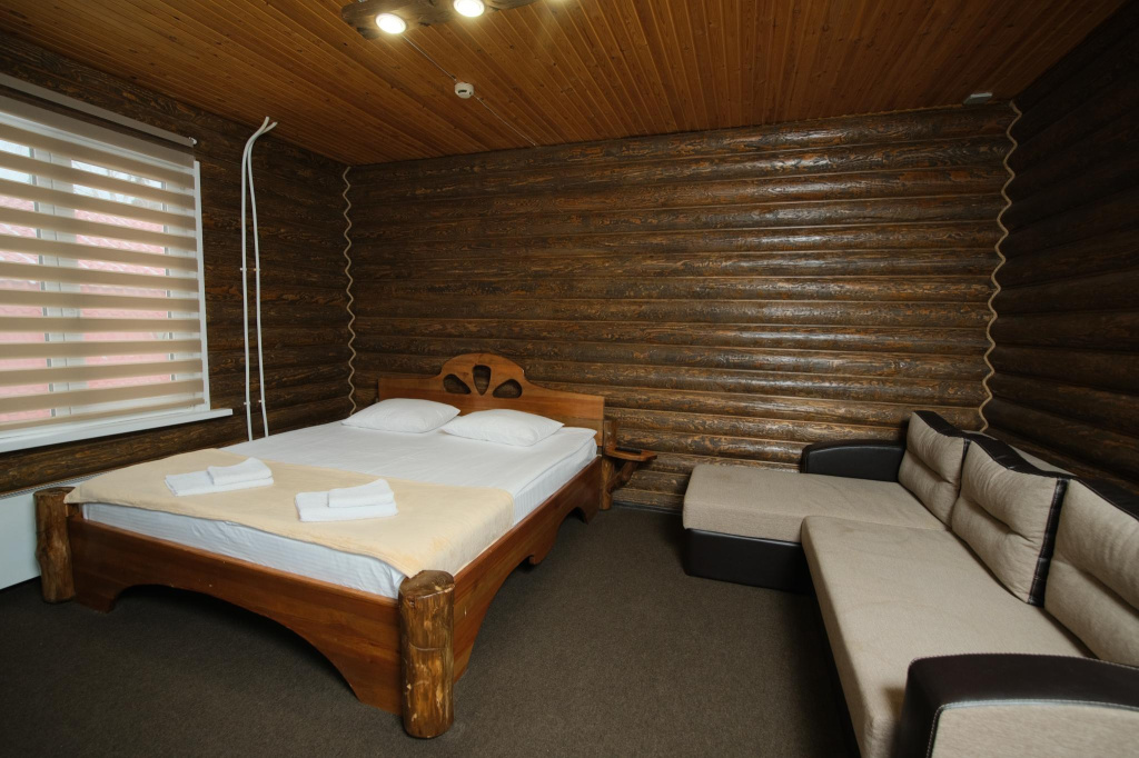 Double Junior Suite (full double bed)
