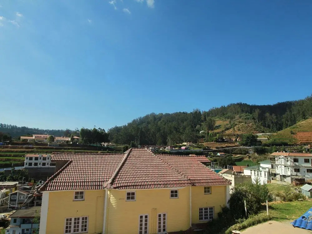 A Ooty Honey Huts