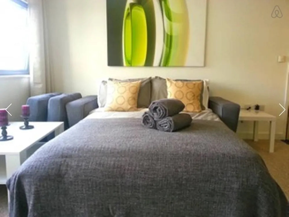 Cottage Road Flat — 5