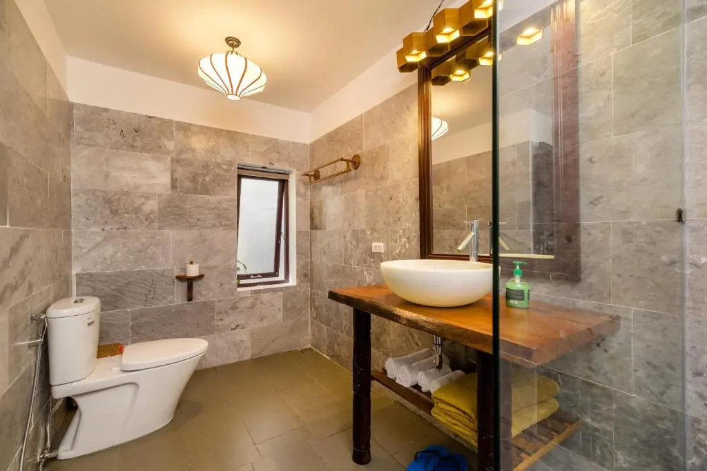 Deluxe Double room (full double bed)