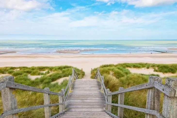 Beach & Waterfront