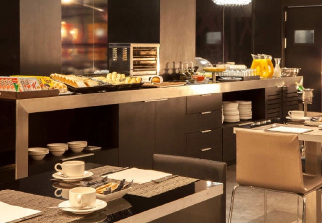 AC Hotel Burgos by null