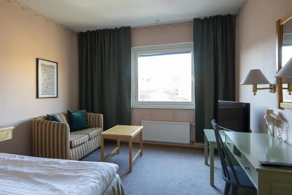 Economy room