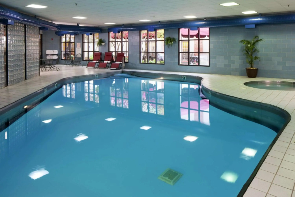 DoubleTree by Hilton Hotel Bloomington - фото 19