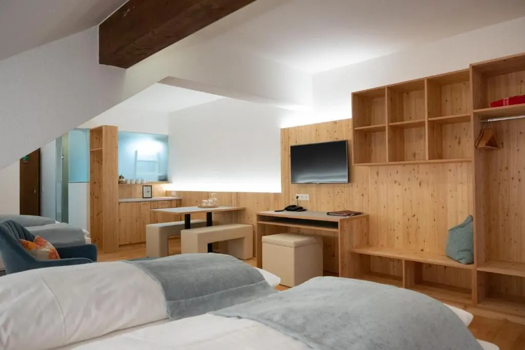 Standard Quadruple room with balcony