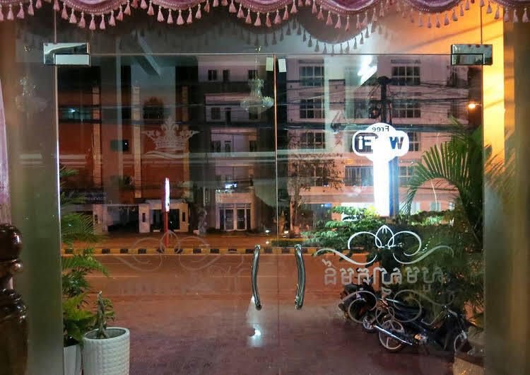 gallery_image_hidden_13