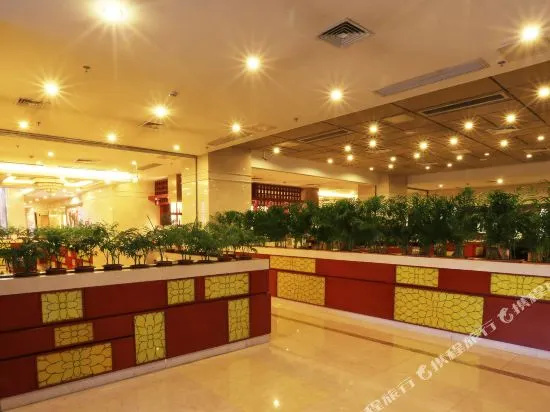 Food & Beverage