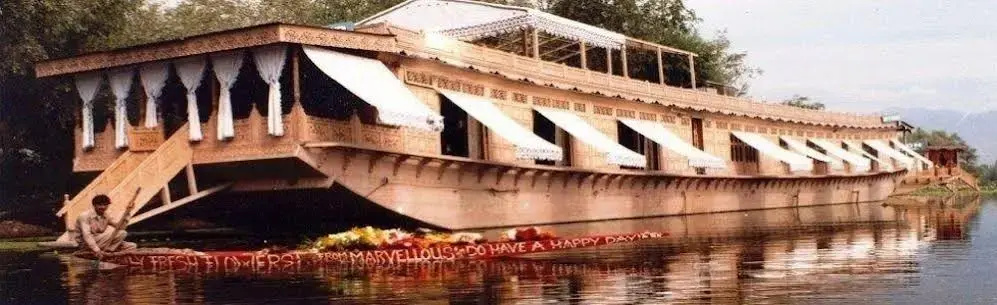 Hollywood Group of Houseboats
