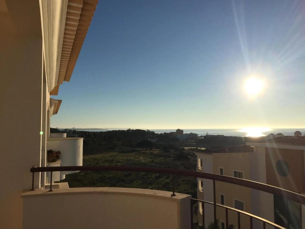 Meia Praia Beach Apartment