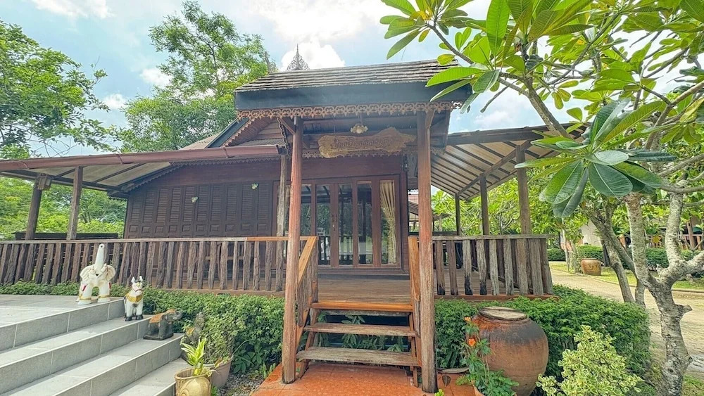 Коттедж Executive в Baan Baitan Resort