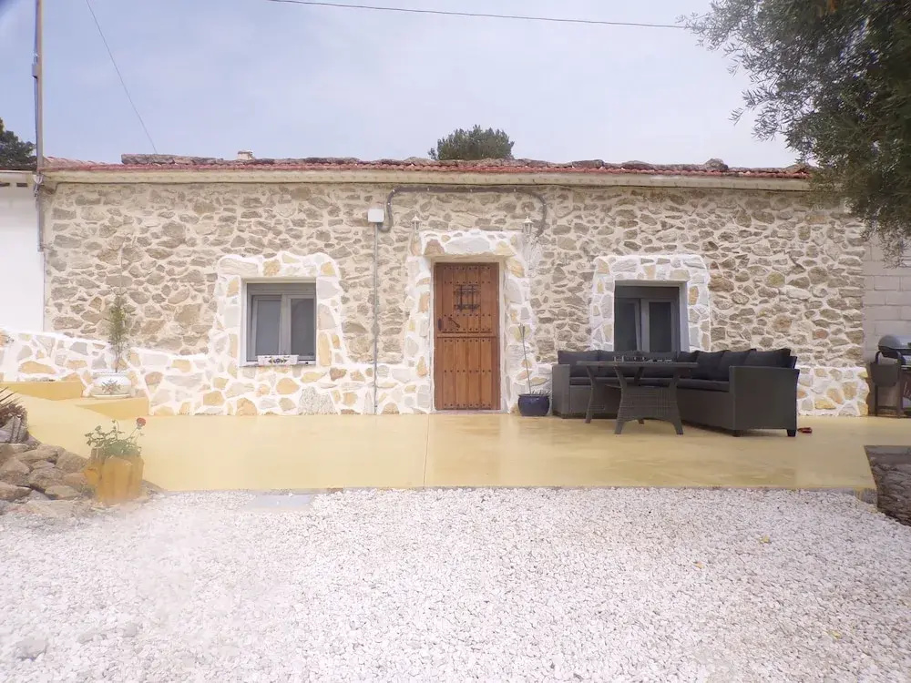 Apartment Sleeps 4 With Private Pool