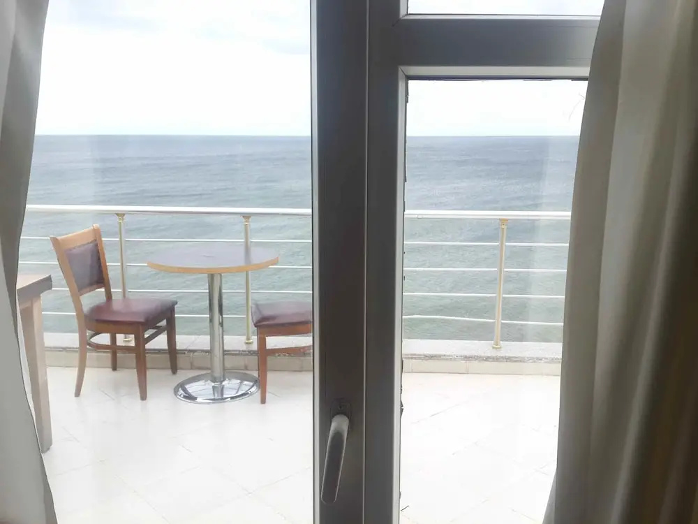 Balcony & Terrace