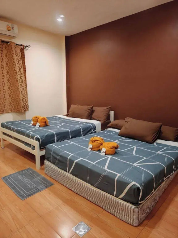 Deluxe Quadruple room with garden view