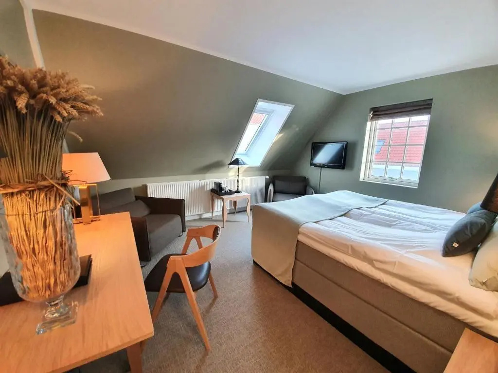 Superior Triple room