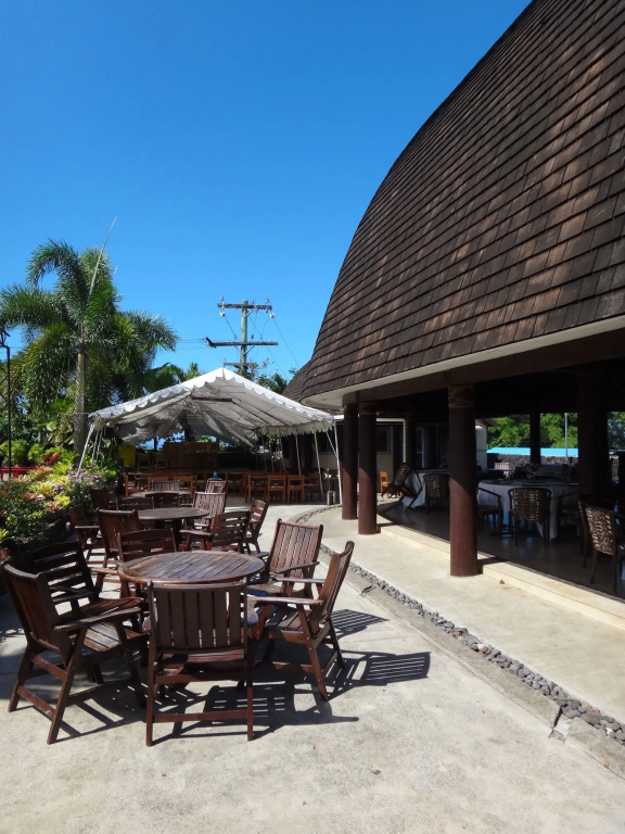 Food & Beverage