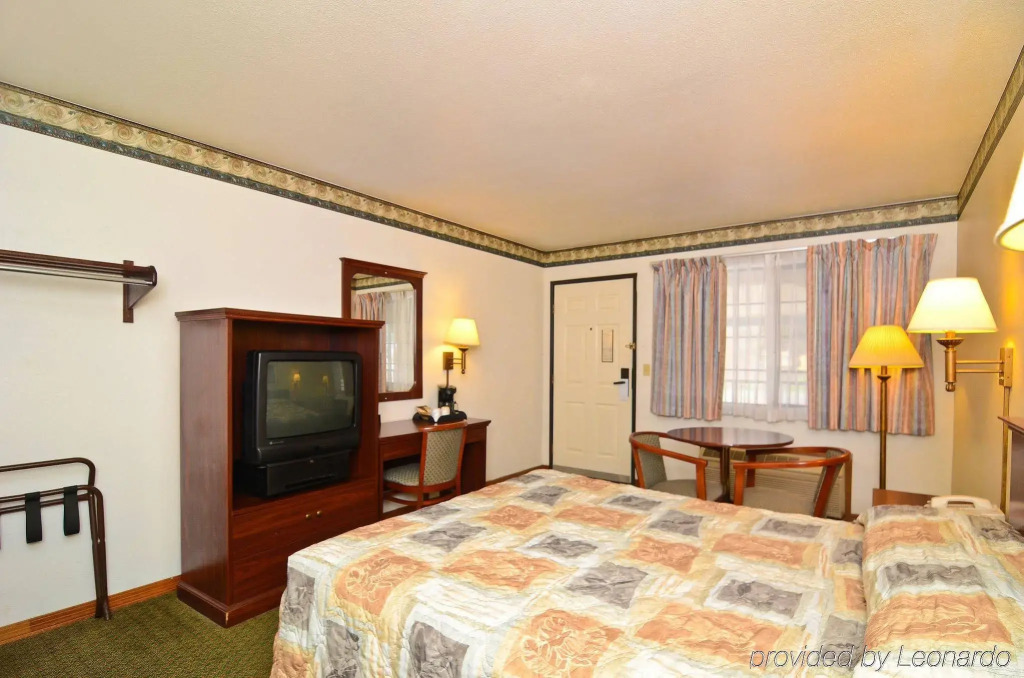 Crossroads Inn - Downtown Sacramento by null