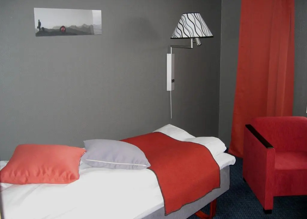 Economy room